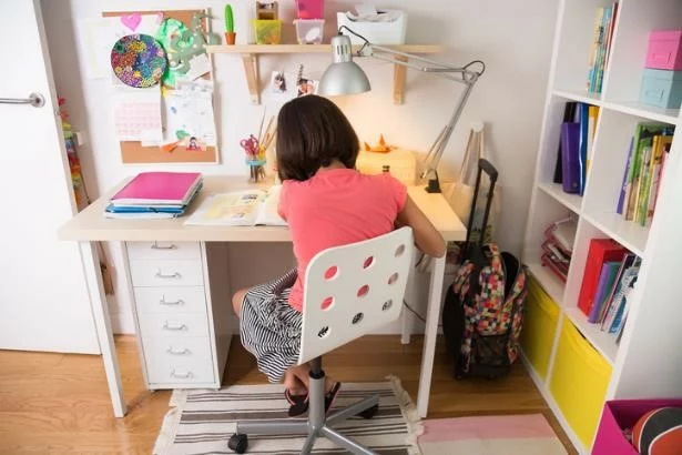 How to Keep Your Homeschooler’s Classroom Organized