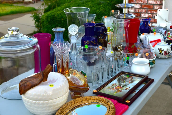 7 Tips for a Successful Summer Garage Sale